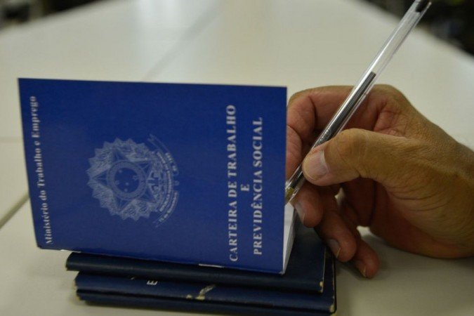 GOVERNO AUTORIZA PRORROGAÇÃO DOS ACORDOS DE REDUÇÃO SALARIAL